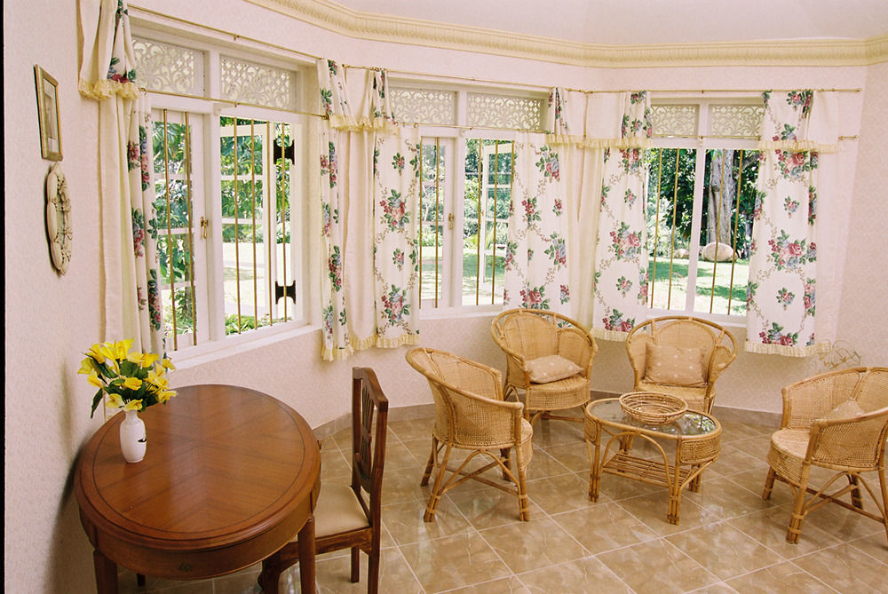 Hotel Manor House Embulpure Esterno foto