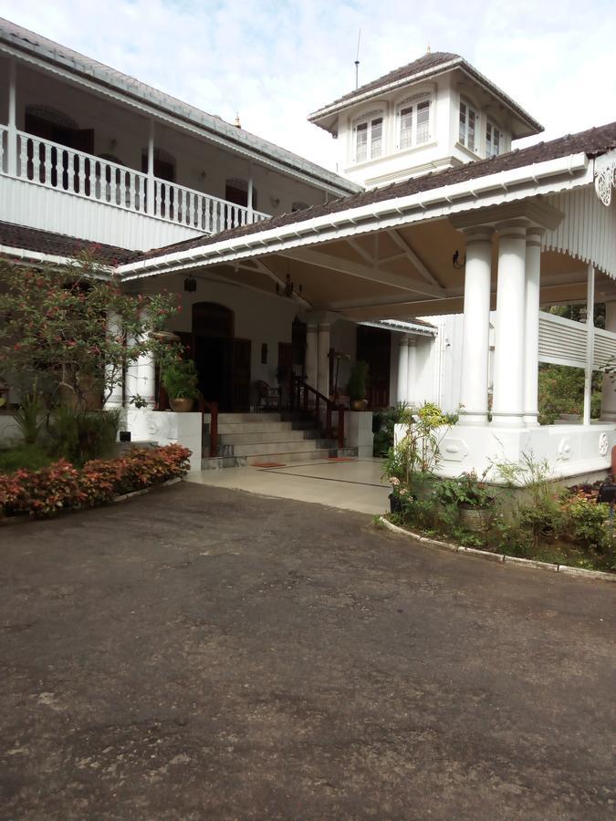 Hotel Manor House Embulpure Esterno foto